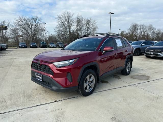 2023 Toyota RAV4 XLE AWD photo