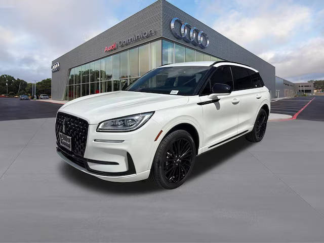 2023 Lincoln Corsair Reserve FWD photo