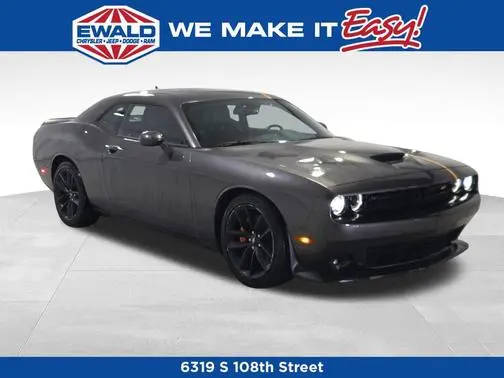 2023 Dodge Challenger GT RWD photo