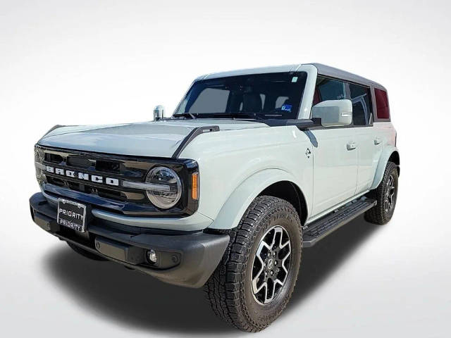 2023 Ford Bronco 4 Door Outer Banks 4WD photo