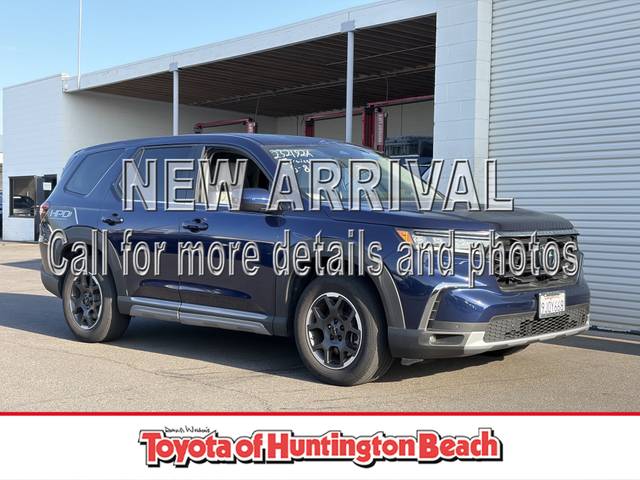 2023 Honda Pilot EX-L 8 Passenger FWD photo