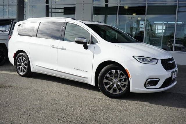 2023 Chrysler Pacifica Minivan Hybrid Pinnacle FWD photo