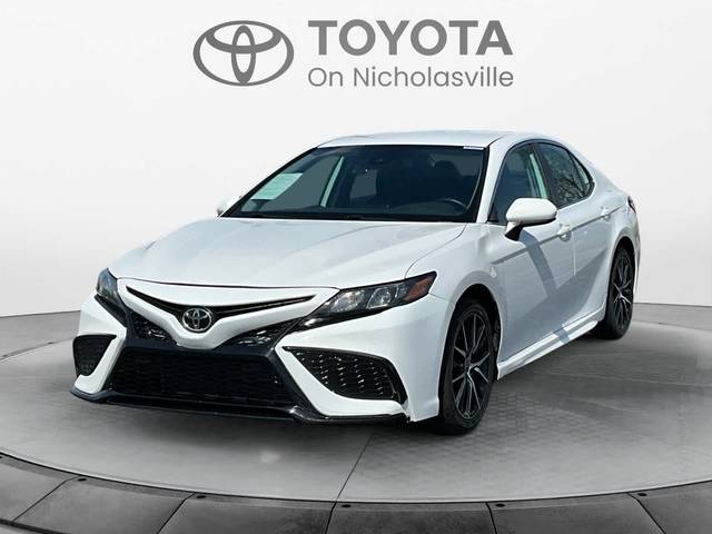 2021 Toyota Camry SE FWD photo