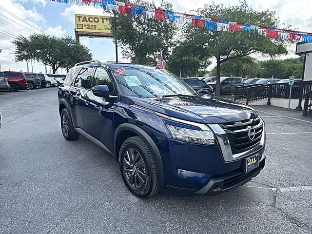 2022 Nissan Pathfinder SV 4WD photo