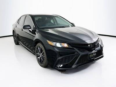 2022 Toyota Camry SE FWD photo