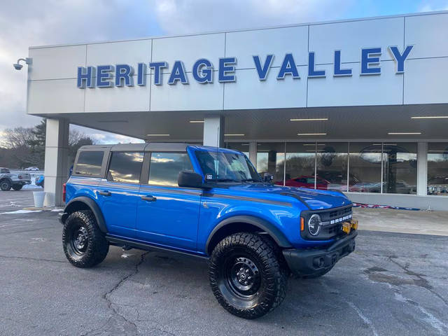 2023 Ford Bronco 4 Door Black Diamond 4WD photo