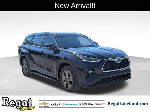 2023 Toyota Highlander Hybrid Bronze Edition FWD photo