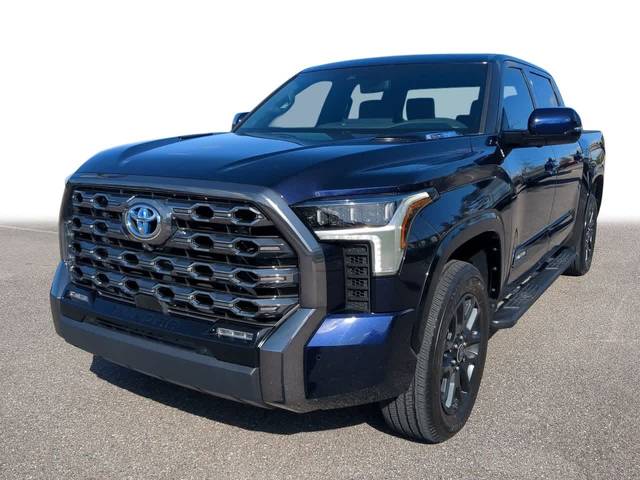 2023 Toyota Tundra Platinum Hybrid 4WD photo