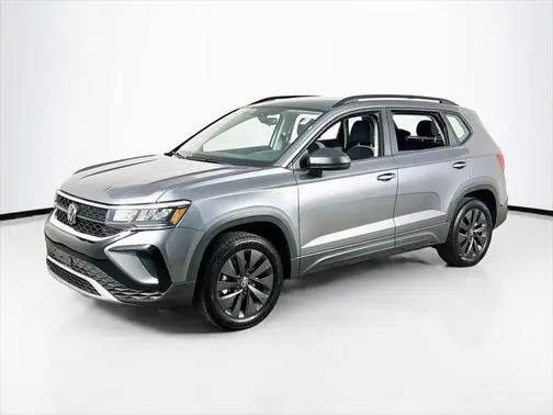 2023 Volkswagen Taos S FWD photo