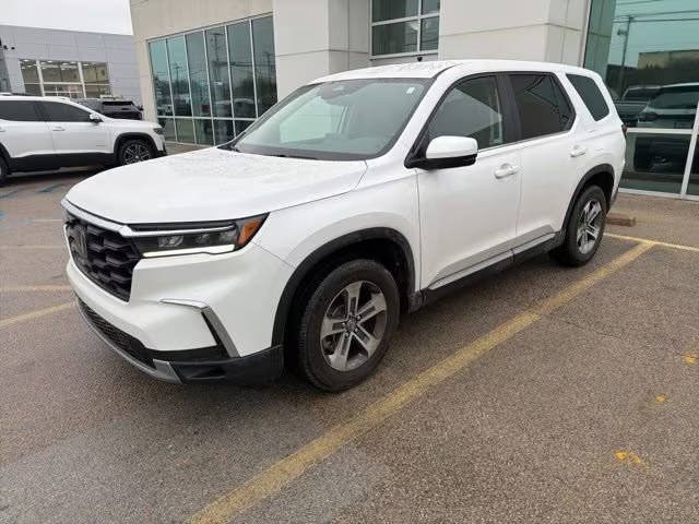 2023 Honda Pilot EX-L 8 Passenger AWD photo