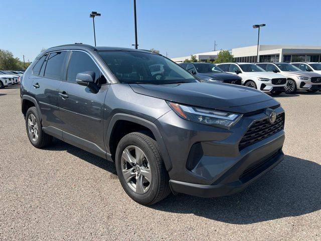 2023 Toyota RAV4 XLE FWD photo