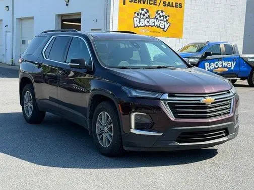 2023 Chevrolet Traverse LT Cloth AWD photo