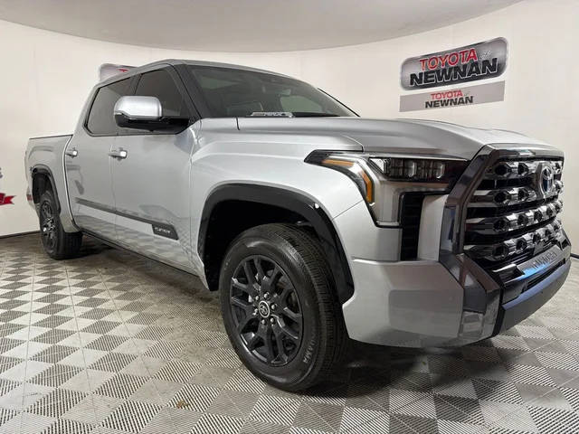2023 Toyota Tundra Platinum Hybrid 4WD photo