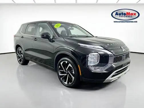 2023 Mitsubishi Outlander SE AWD photo