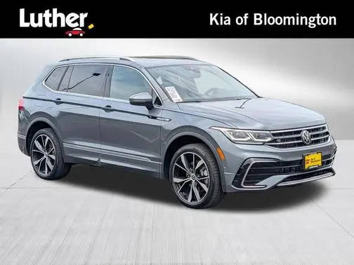 2023 Volkswagen Tiguan SEL R-Line AWD photo