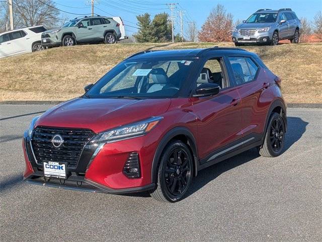 2023 Nissan Kicks SR FWD photo