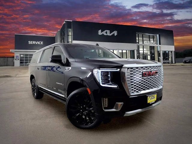 2023 GMC Yukon XL Denali RWD photo