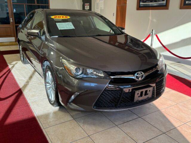 2015 Toyota Camry SE FWD photo