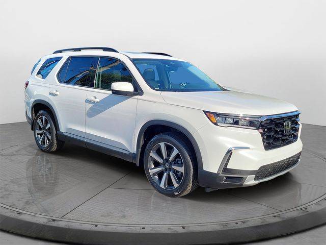 2023 Honda Pilot Touring AWD photo