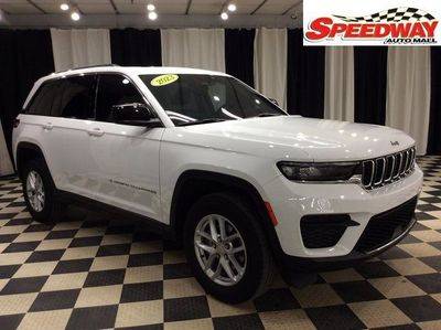 2023 Jeep Grand Cherokee Laredo X 4WD photo