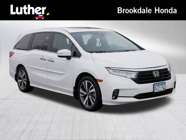 2023 Honda Odyssey Touring FWD photo