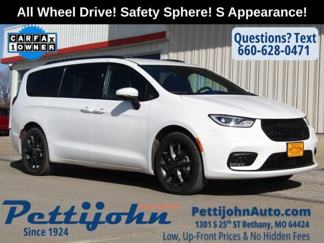 2023 Chrysler Pacifica Minivan Touring L AWD photo