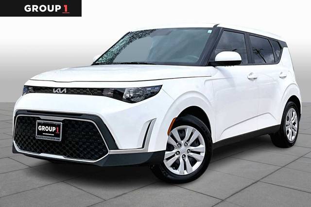 2023 Kia Soul LX FWD photo
