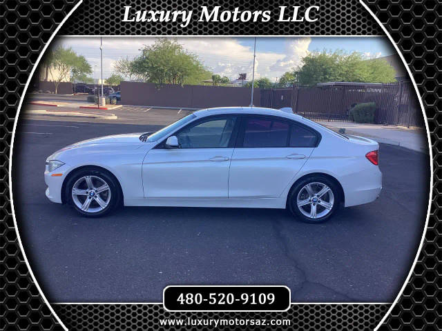 2015 BMW 3 Series 320i RWD photo