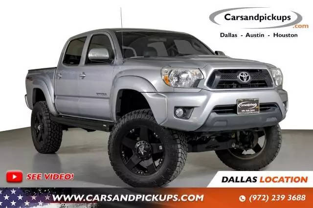 2015 Toyota Tacoma  4WD photo