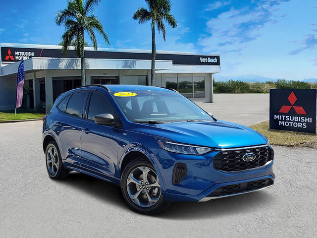 2023 Ford Escape ST-Line AWD photo