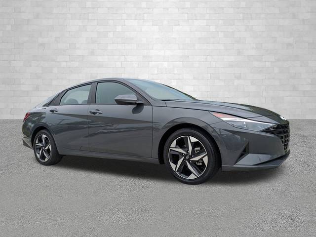 2023 Hyundai Elantra SEL FWD photo
