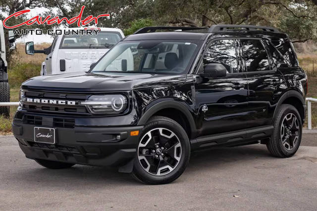 2023 Ford Bronco Sport Outer Banks 4WD photo