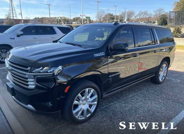 2023 Chevrolet Suburban High Country 4WD photo