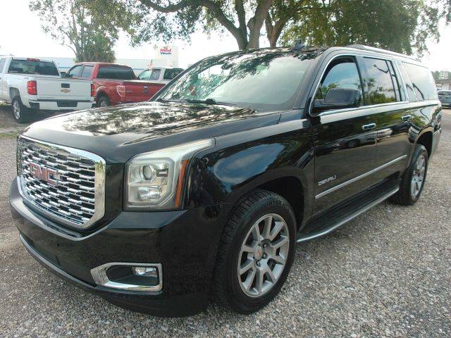 2015 GMC Yukon XL Denali RWD photo