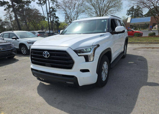 2023 Toyota Sequoia SR5 4WD photo