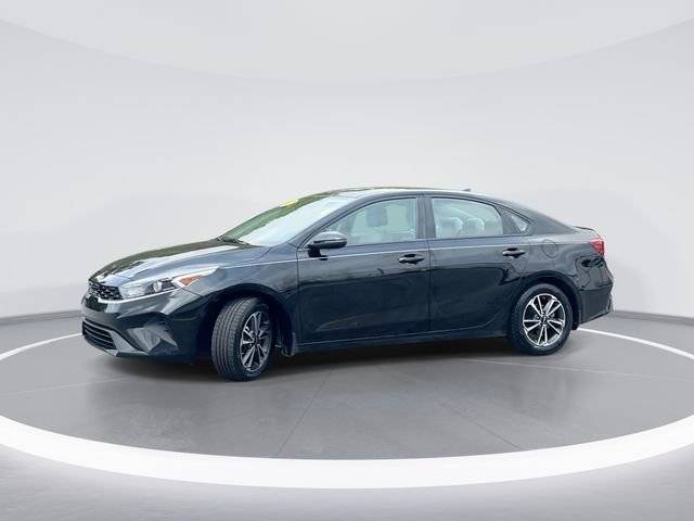 2023 Kia Forte LXS FWD photo