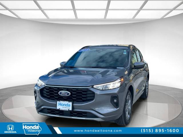 2023 Ford Escape ST-Line Select AWD photo