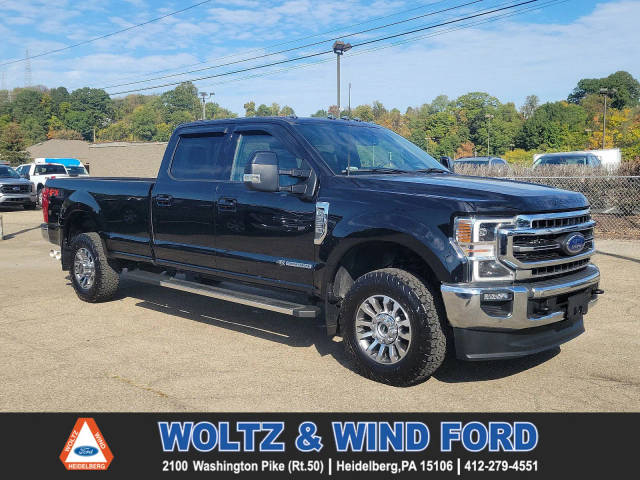 2022 Ford  LARIAT 4WD photo