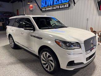 2023 Lincoln Navigator Reserve 4WD photo