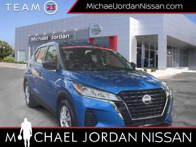 2023 Nissan Kicks S FWD photo