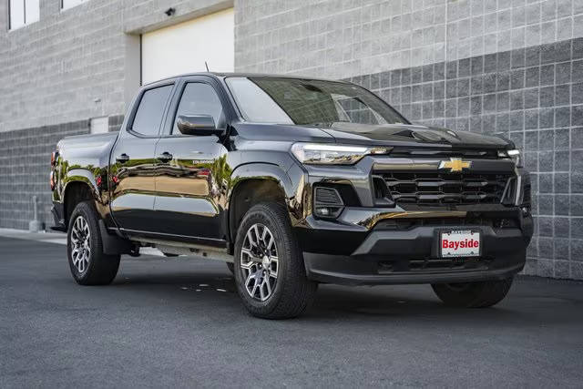 2023 Chevrolet Colorado 4WD LT 4WD photo