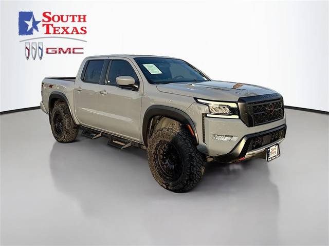 2023 Nissan Frontier PRO-4X 4WD photo