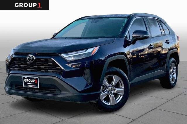 2023 Toyota RAV4 XLE FWD photo