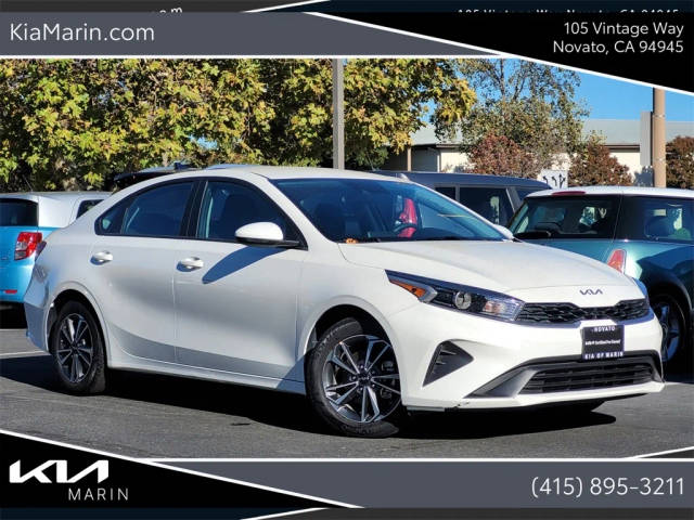 2023 Kia Forte LXS FWD photo