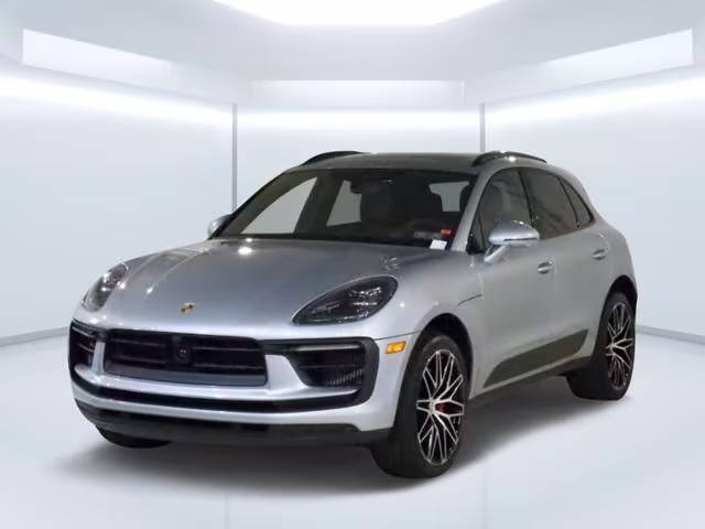 2023 Porsche Macan S AWD photo