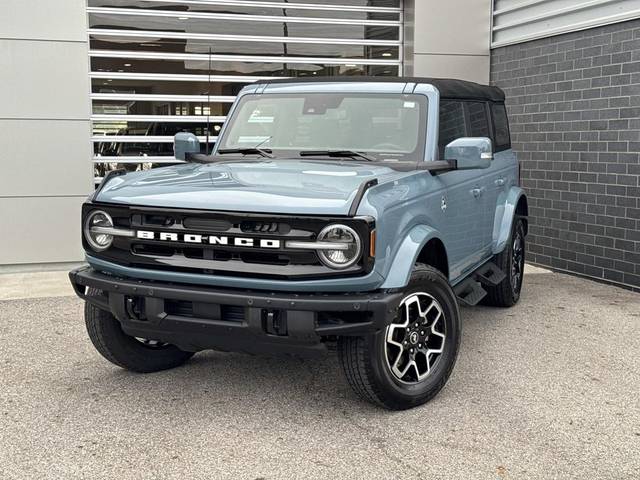 2023 Ford Bronco 4 Door Outer Banks 4WD photo