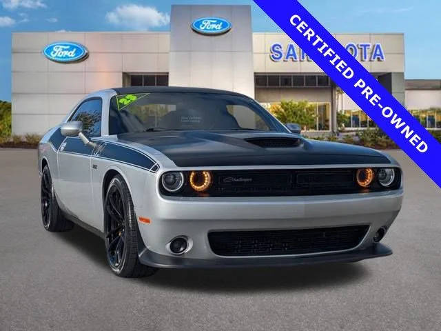 2023 Dodge Challenger R/T Scat Pack RWD photo