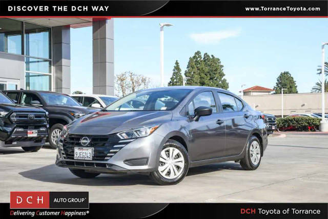 2023 Nissan Versa S FWD photo