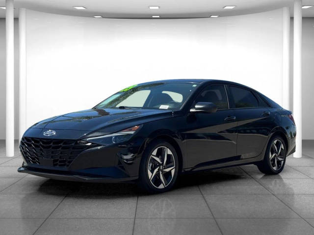 2023 Hyundai Elantra SEL FWD photo