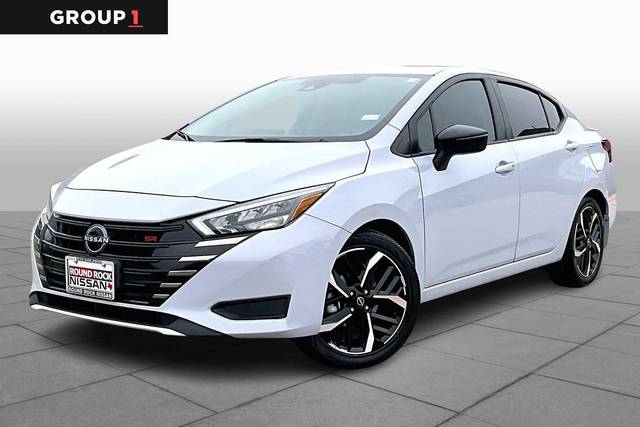 2023 Nissan Versa SR FWD photo